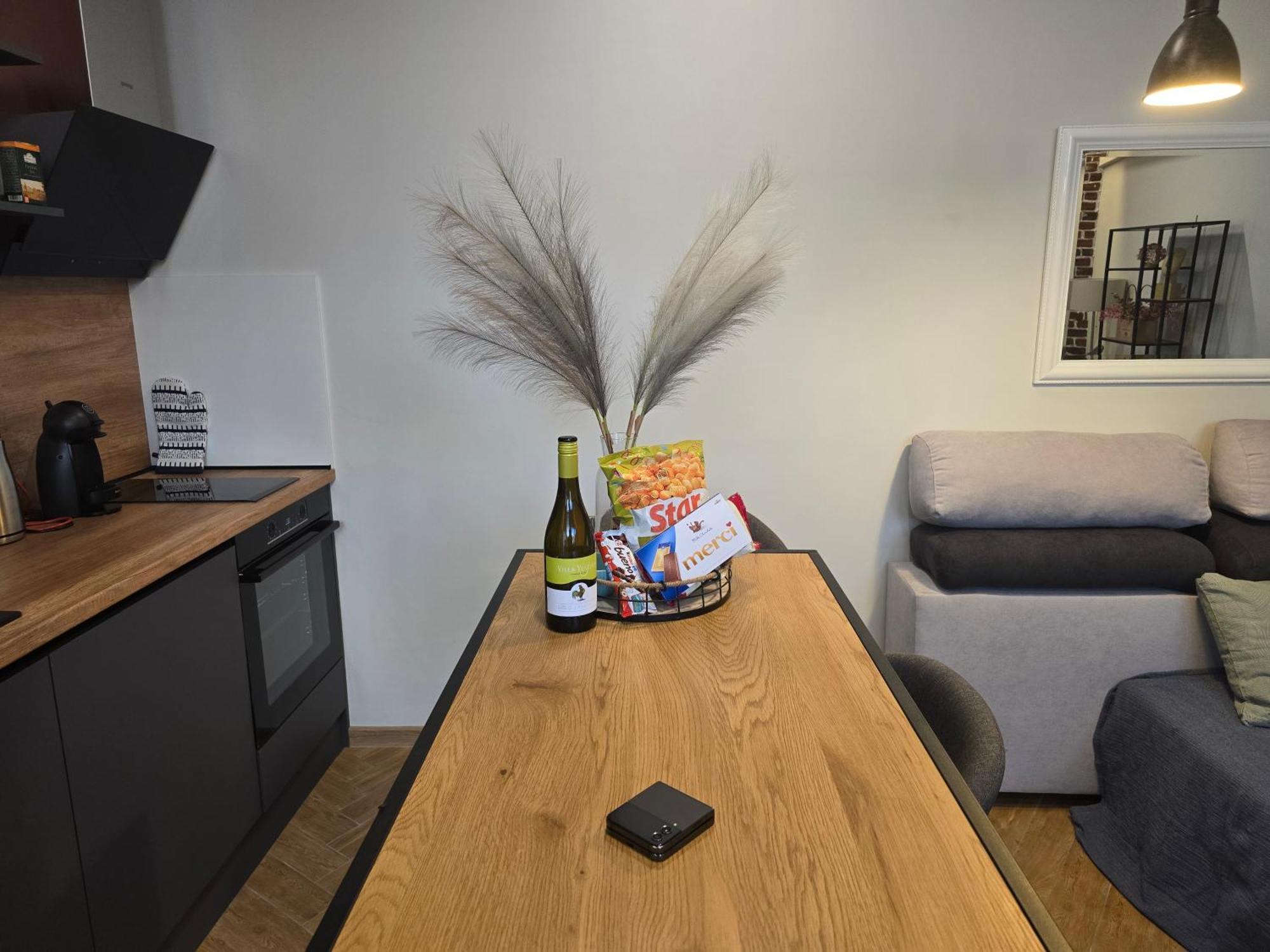 The Atelier Apartment Burgas Bagian luar foto